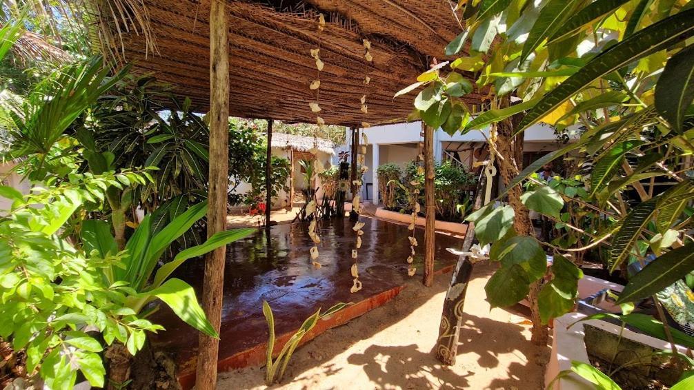 Caveman Lodge Kizimkazi Exteriör bild